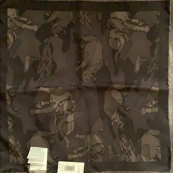 Pocket Square - Picture 2 of 4